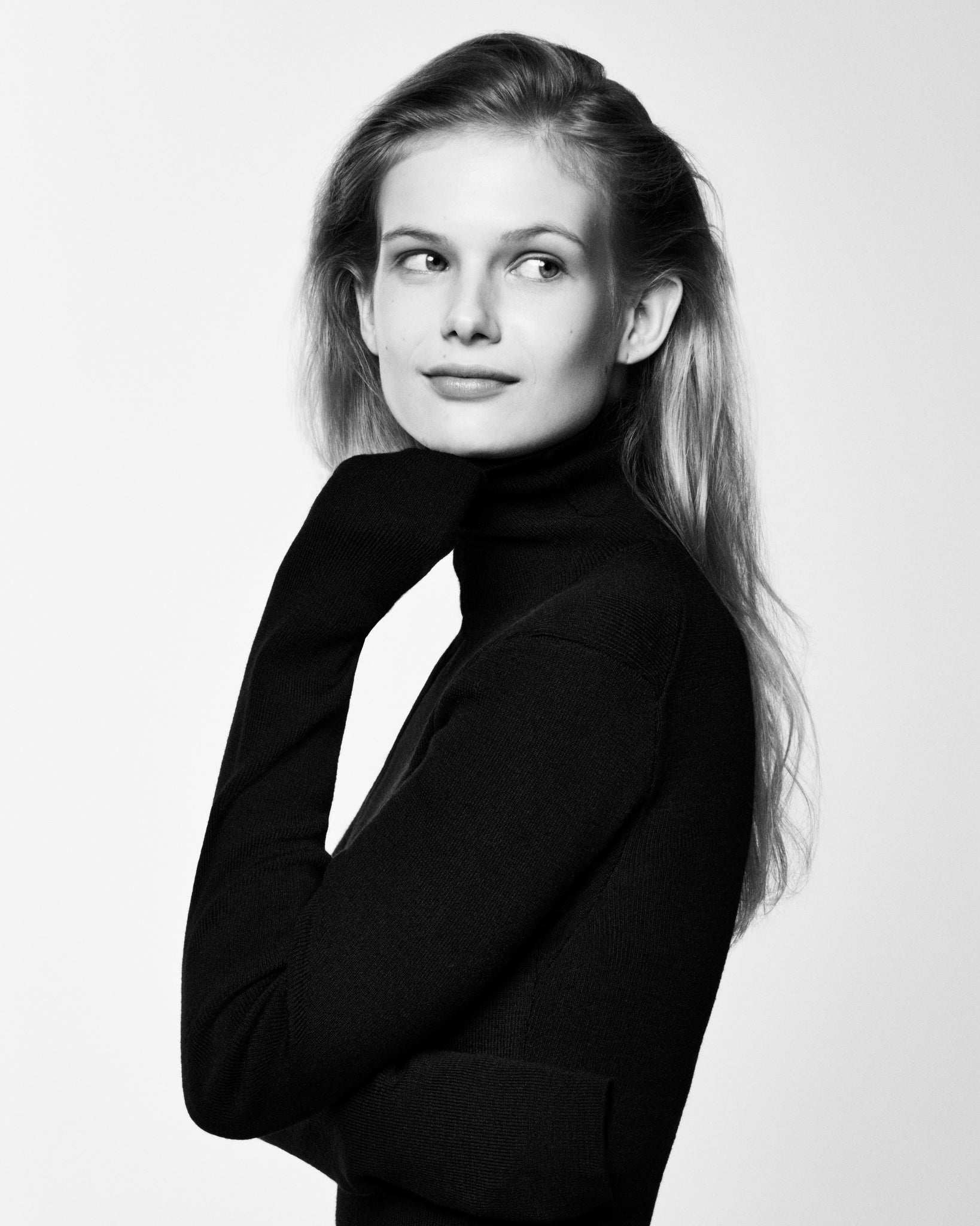 Elongated Compact Knit Top, black